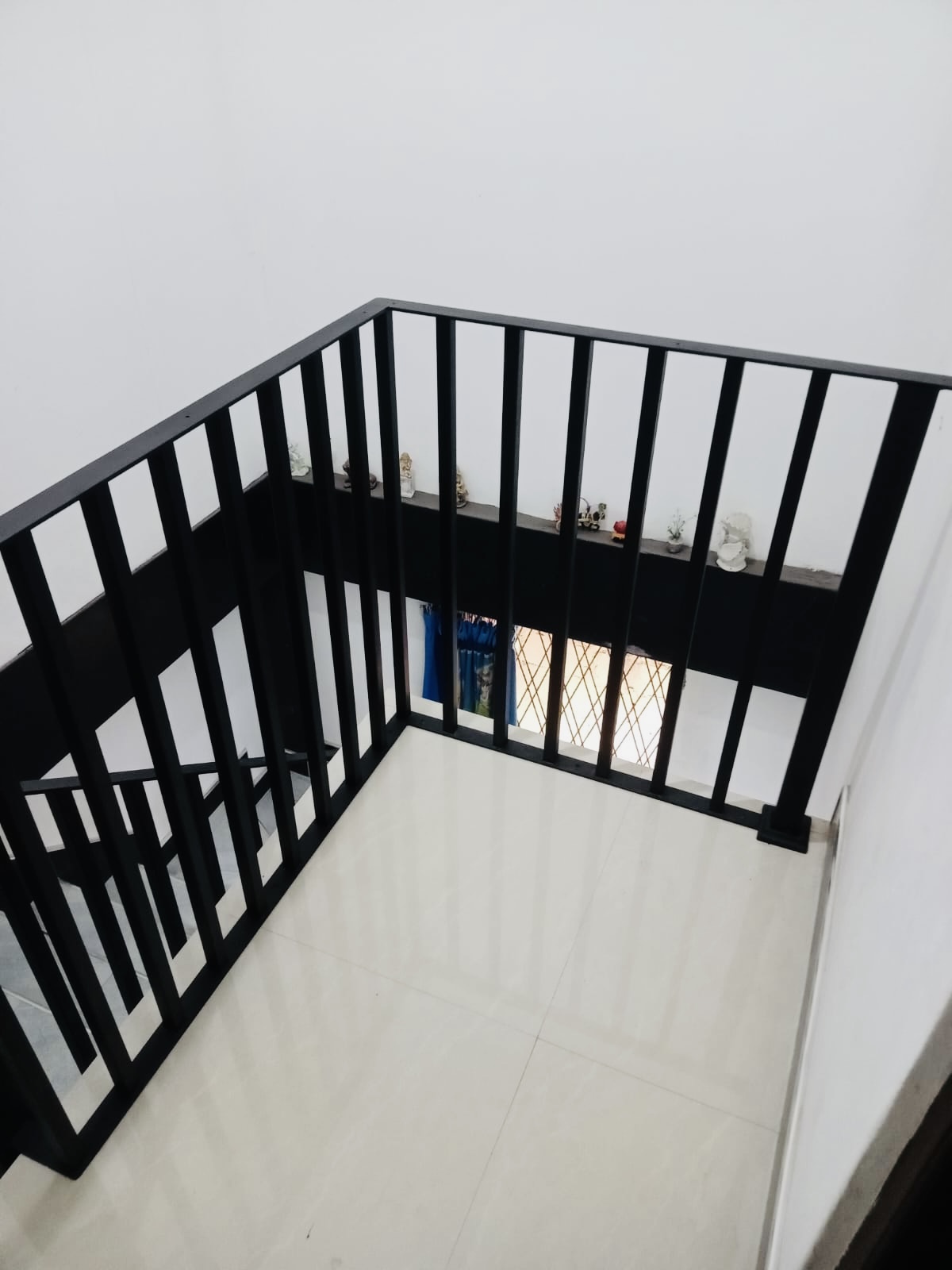 Interior Stair Railing — Nelum Iron Works