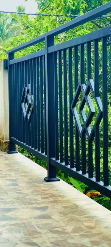 Modern Balcony Railing — Nelum Iron Works