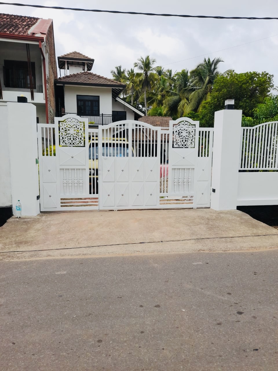 Heavy-Duty Sliding Gate — Nelum Iron Works